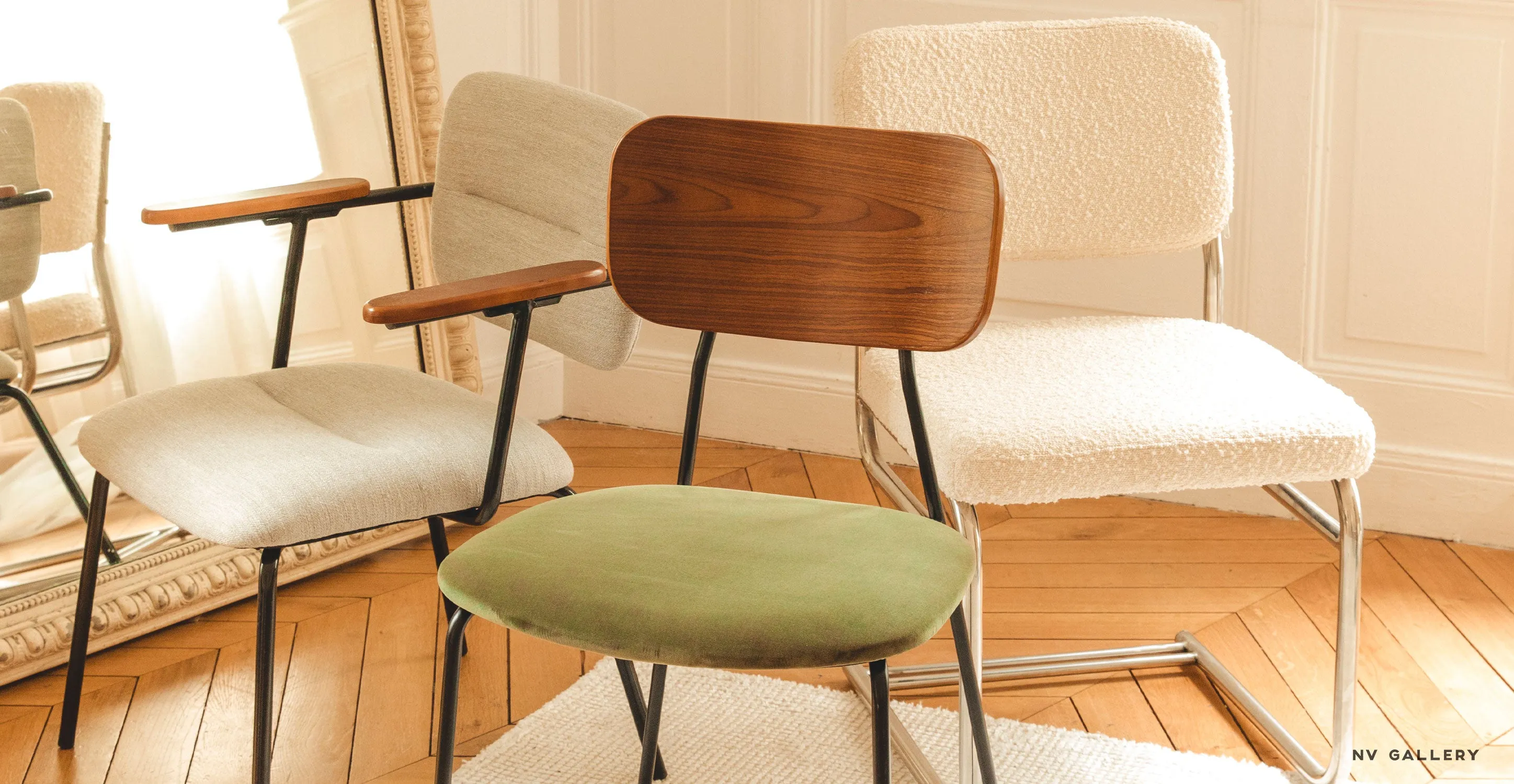 Chaise EERO velours vert bouteille 