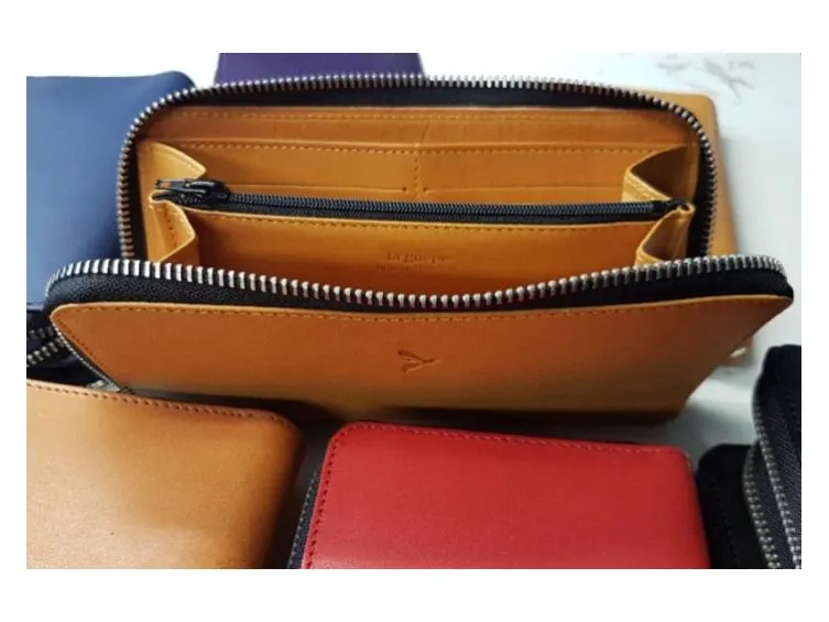 Compagnon hermétique "Luxe" en cuir noir - 20 cm - PM-024-01