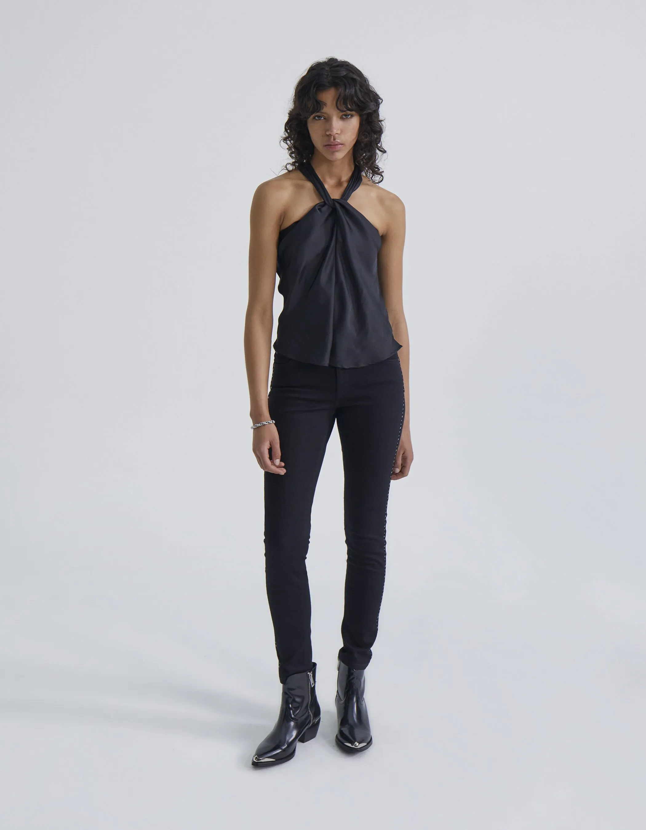 Jean slim noir effet sculpt up clous côtés Femme