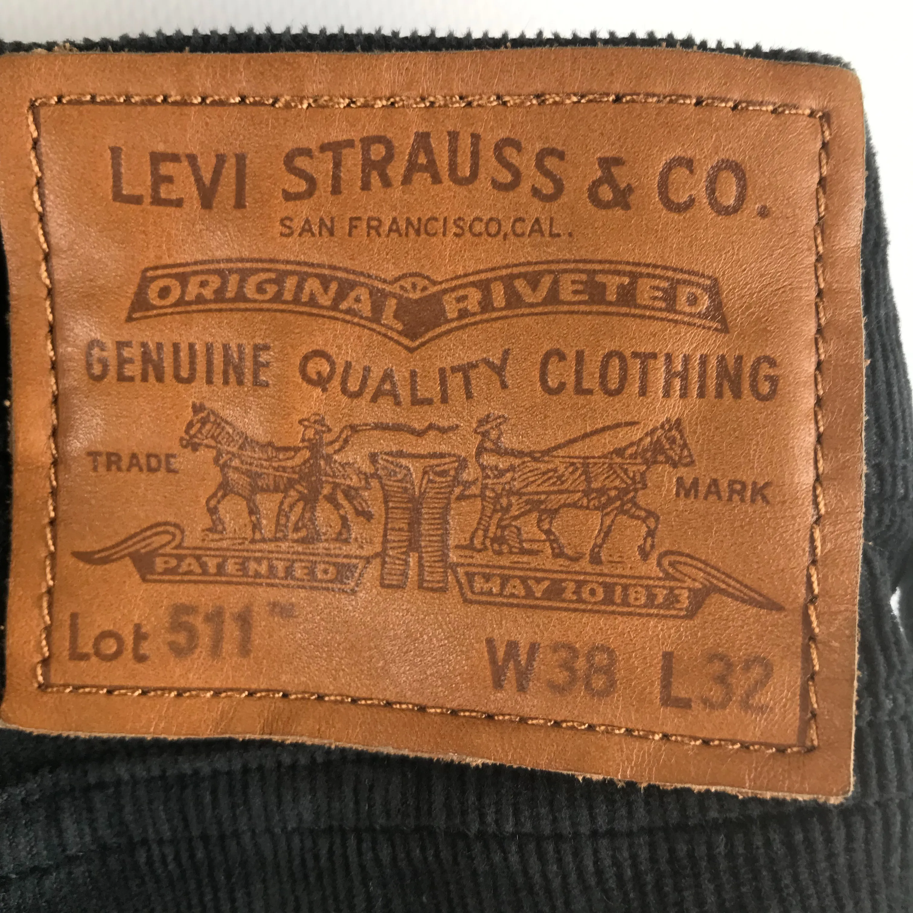 Pantalon façon velours noir - Levi Strauss & Co - W38 L32